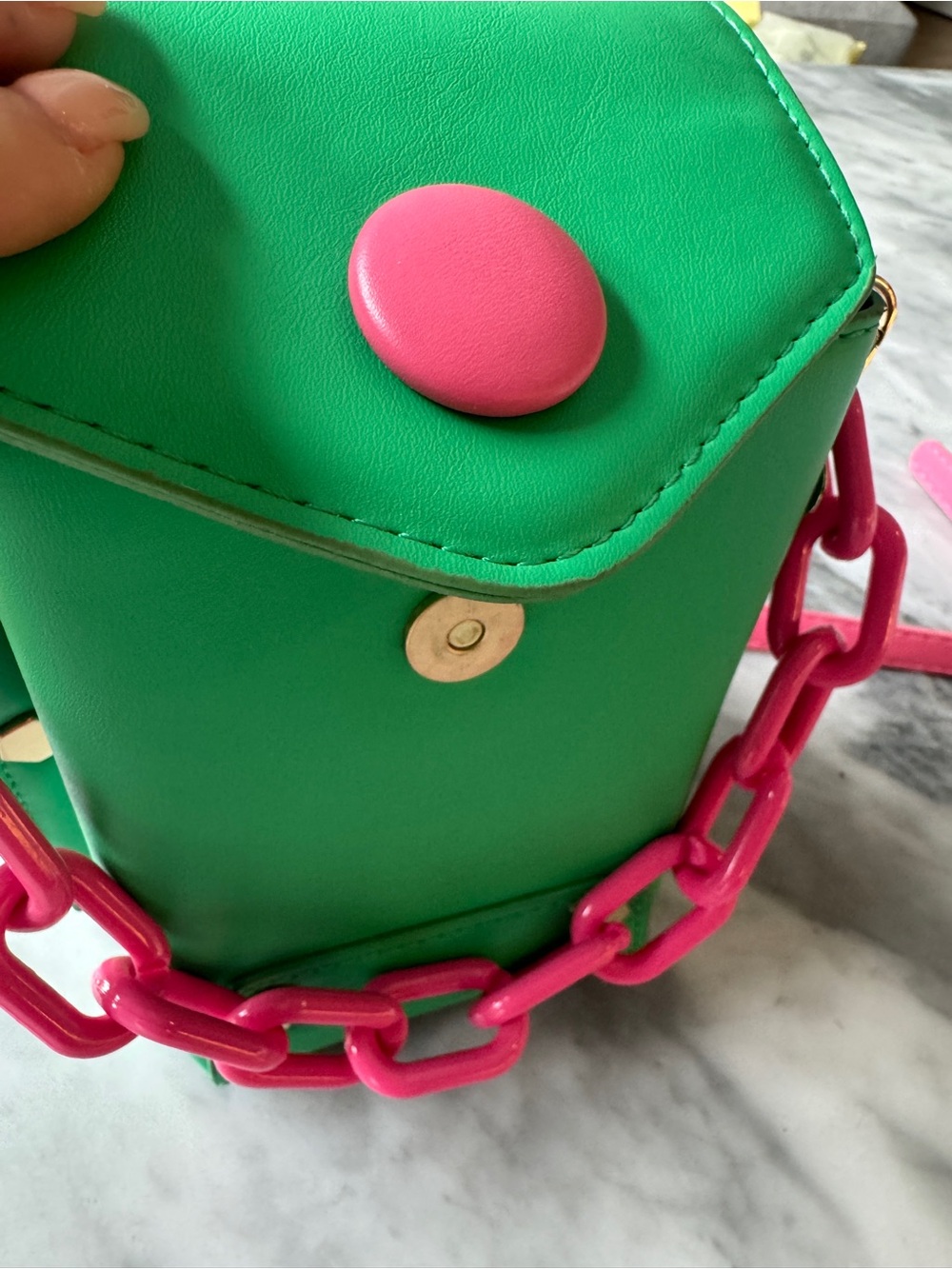 Green Mini Crossbody Camera Bag with Pink Chain and Strap - NWOT - Picture 6 of 12
